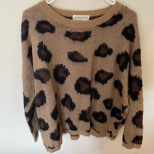 Cheetah Print Fuzzy Sweater size small